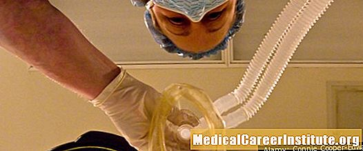 I-Anesthesia ngaphambi kweminyaka yobudala eyi-2 mayelana nezinkinga zokufunda