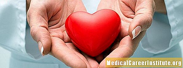 Warfarin संग नयाँ रगत पातलो को तुलना