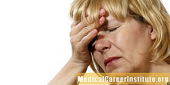 FDA, Menopoz ile İlişkili Sıcak Flaşlar İçin İlk Hormonal Olmayan Tedaviyi Onayladı