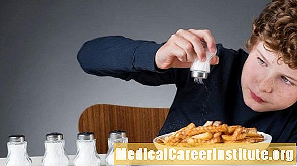 Mer salt i dietter for barn kan bety mer fedme
