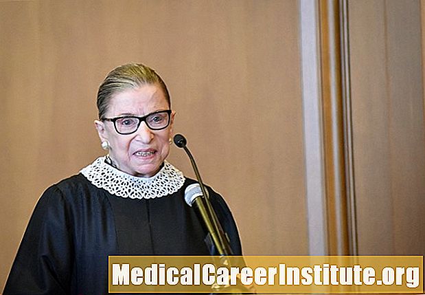A na -awa Ruth Bader Ginsburg maka kansa kansa